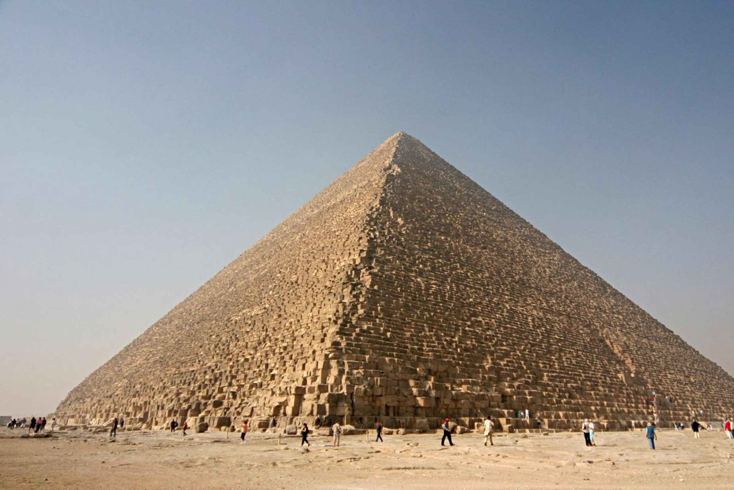 Пирамиды Гизы, Египетский музей и базар из Шарм-эль-Шейха