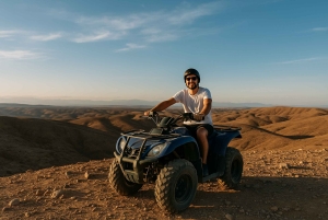 Марракеш: тур на квадроцикле по Агафе с катанием на верблюдах, ужином и шоу