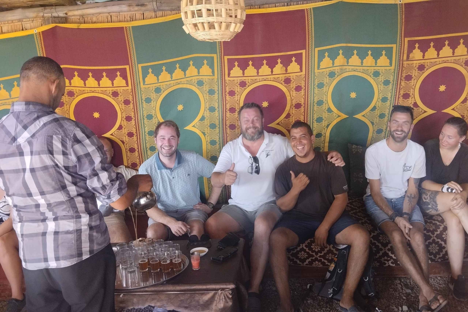 Марракеш: катание на верблюде в пустыне Рехамна и марокканский чай