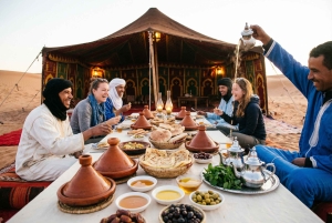 Из Марракеша в Мерзугу: 3-дневный тур по Сахаре и катание на верблюде