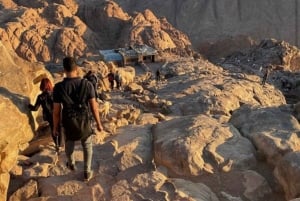 Vandretur på Sinai-bjerget