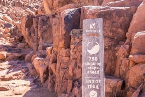 Caminhada no Monte Sinai