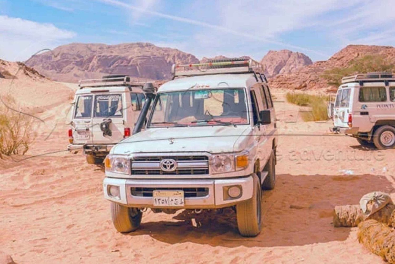 Safari en jeep por Sharm El-Sheikh, observación de estrellas y cena de lujo