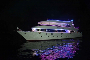Sharm El Sheikh: Boat Party with Seafood Dinner & Live Music