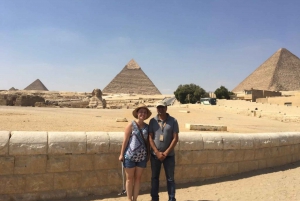 Sharm El Sheikh: Cairo Pyramids, Museum & Lunch Guided Tour