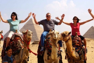 Sharm El Sheikh: Cairo Pyramids, Museum & Lunch Guided Tour