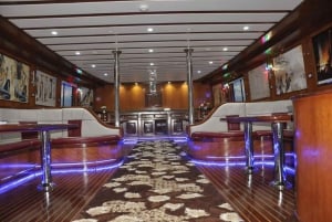Sharm El Sheikh: Dinner Cruise with Entertainment