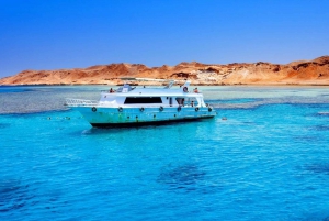 Sharm El Sheikh: Luxury boat Cruise with Snorkeling & Lunch