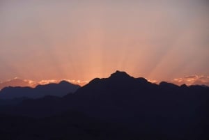 Шарм-эль-Шейх: Экскурсия на гору Синай и в монастырь Екатерины