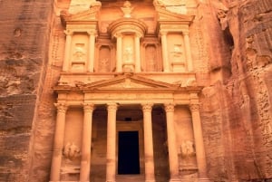 Sharm El-Sheikh: Petra Temple Day Trip with Lunch & Ferry