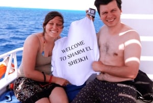 Sharm El Sheikh: Kreuzfahrt auf dem Roten Meer mit Abendessen und Transfer