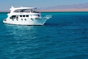 Подводная лодка в Шарм-эль-Шейхе: круиз на лодке и дайвинг-приключение