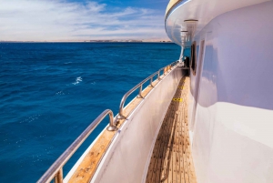 Sharm El Sheikh: Tiran Island Cruise Tour with Intro Dive