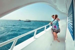 Sharm El Sheikh: Luxury Yacht Trip with Lunch & Drinks