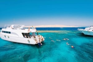 Sharm El Sheikh: Private luxury Boat Trip with Drinks &Lunch