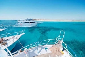 Sharm El Sheikh: VIP Private Boat Trip with Lunch