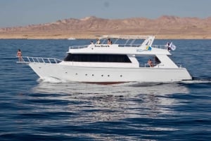 Sharm: Yate privado de lujo con almuerzo y bebidas opcionales