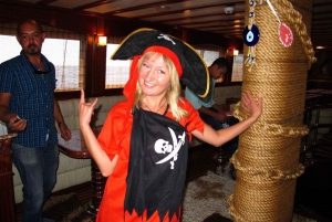 Sharm: Pirates Sailing Boat til Ras Mohammed & lunsjbuffé