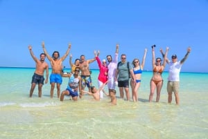 Sharm: Vip Snorkeling Cruise with international lunch