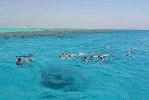 From Sharm: Ras Mohammed cruise with island visit & Lunch