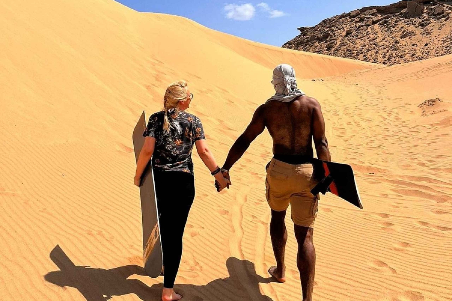 Поездка на верблюде по пустыне на закате, катание на сэндборде и ужин-барбекю