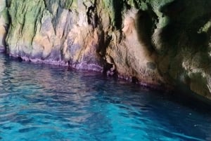 Tour en bateau d'une heure à Ortigia, grottes marines avec arrêt baignade.