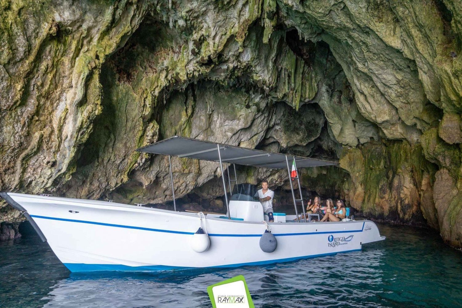 SYRACUSE-90-MINUTE BOAT CRUISE ISLAND CAVES+ SNORKELING + PROSECCO