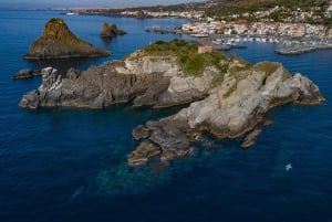 Aci Trezza : visite guidée des grottes d'Ulysse et de la zone de réserve