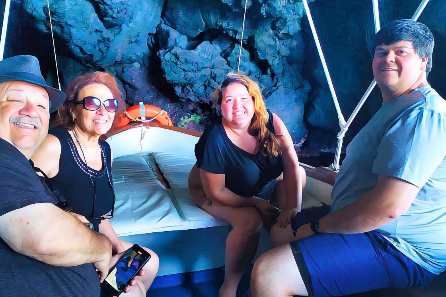 Aci Trezza: Zyklopeninsel, schwimmen im Meer von Odysseus