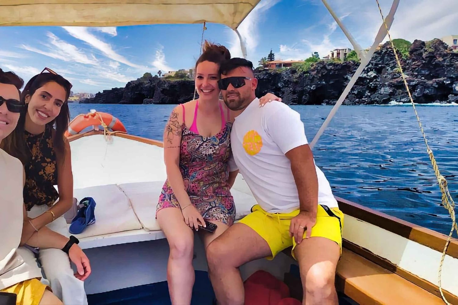 Aci Trezza: Zyklopeninsel, schwimmen im Meer von Odysseus