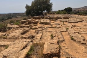 Agrigento Valley of the Temples & Food Experience by E-bike: Taste & Traditions