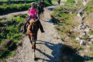 Alcantara: Trekking a cavallo tra gole, Cuba bizantina e natura