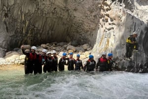 Río Alcántara y Gargantas: Experiencia de Bodyrafting