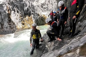 Río Alcántara y Gargantas: Experiencia de Bodyrafting