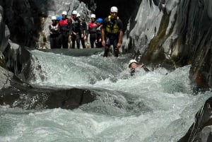 Río Alcántara y Gargantas: Experiencia de Bodyrafting