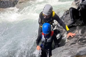 Río Alcántara y Gargantas: Experiencia de Bodyrafting