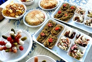 All-inclusive yacht tour in the beautiful Bay of Mondello