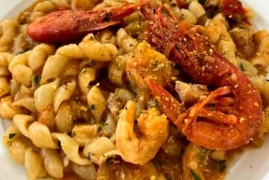 All-inclusive yacht tour in the beautiful Bay of Mondello