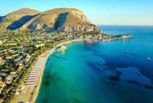 All-inclusive yacht tour in the beautiful Bay of Mondello