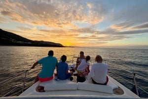 Almira Cefalù: Boat trip with aperitif, snorkeling, and caves