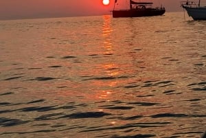 Almira Cefalù: Boat trip with aperitif, snorkeling, and caves