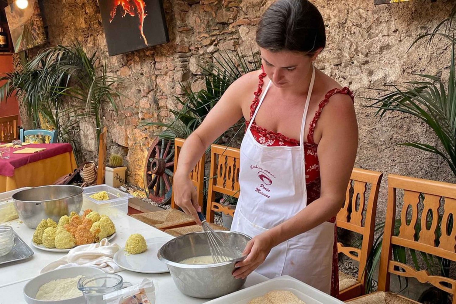 Taormina: Arancino Making Class with Drinks and Meal