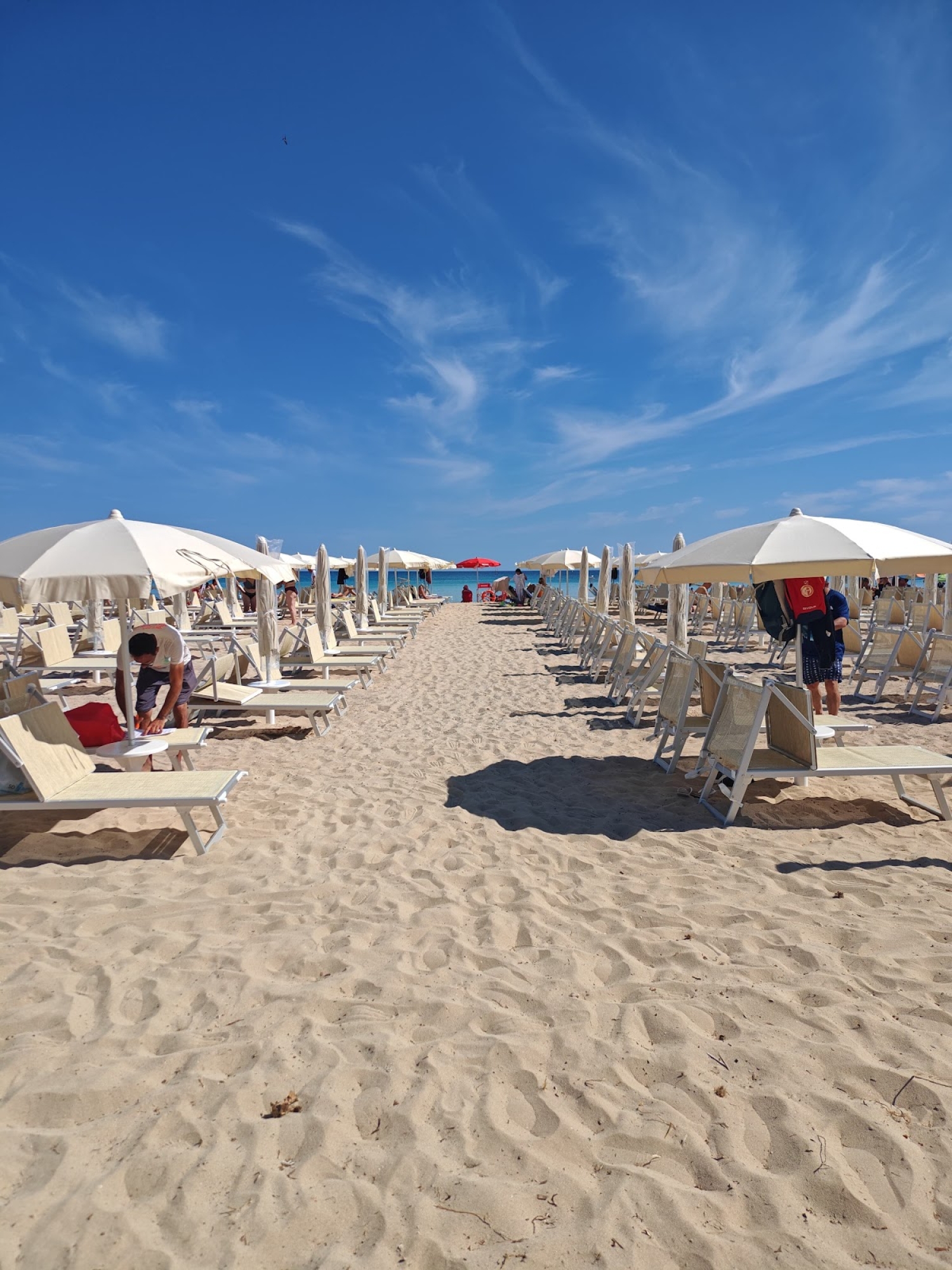 Aurora Beach Club