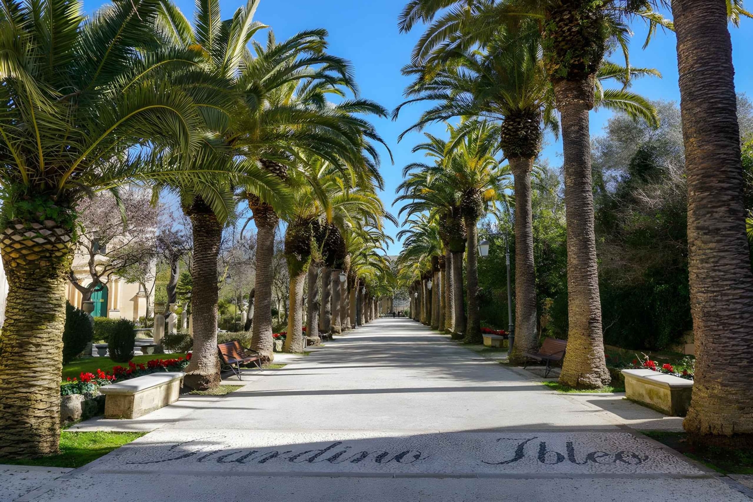 ミニバンで行くバロック・ツアー シラクサからノト・モディカ・ラグーサへ