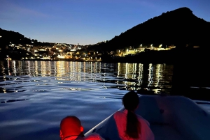 Boat Tour : tour de l'île en zodiac avec visite des grottes et plongée avec tuba.