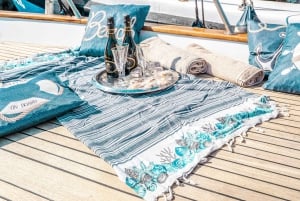 Bådture med Ocirne i bugten ved Naxos og Isola Bella