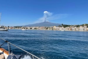 Bådture med Ocirne i bugten ved Naxos og Isola Bella