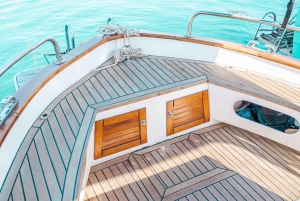 Bådture med Ocirne i bugten ved Naxos og Isola Bella