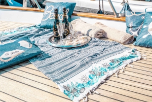 Bådture med Ocirne i bugten ved Naxos og Isola Bella