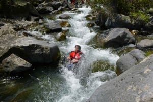 Canyoning en bodyrafting in de rivier de Alcantara